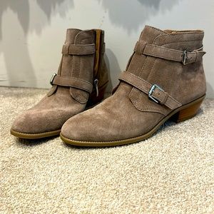 Light brown like new ankle boots